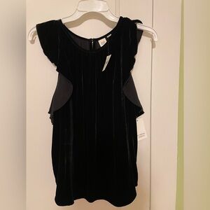 NWT Black Velvet Women’s Medium Top Flutter Sleeve